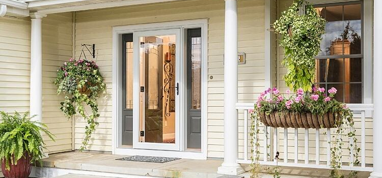 screen door installation in Madera